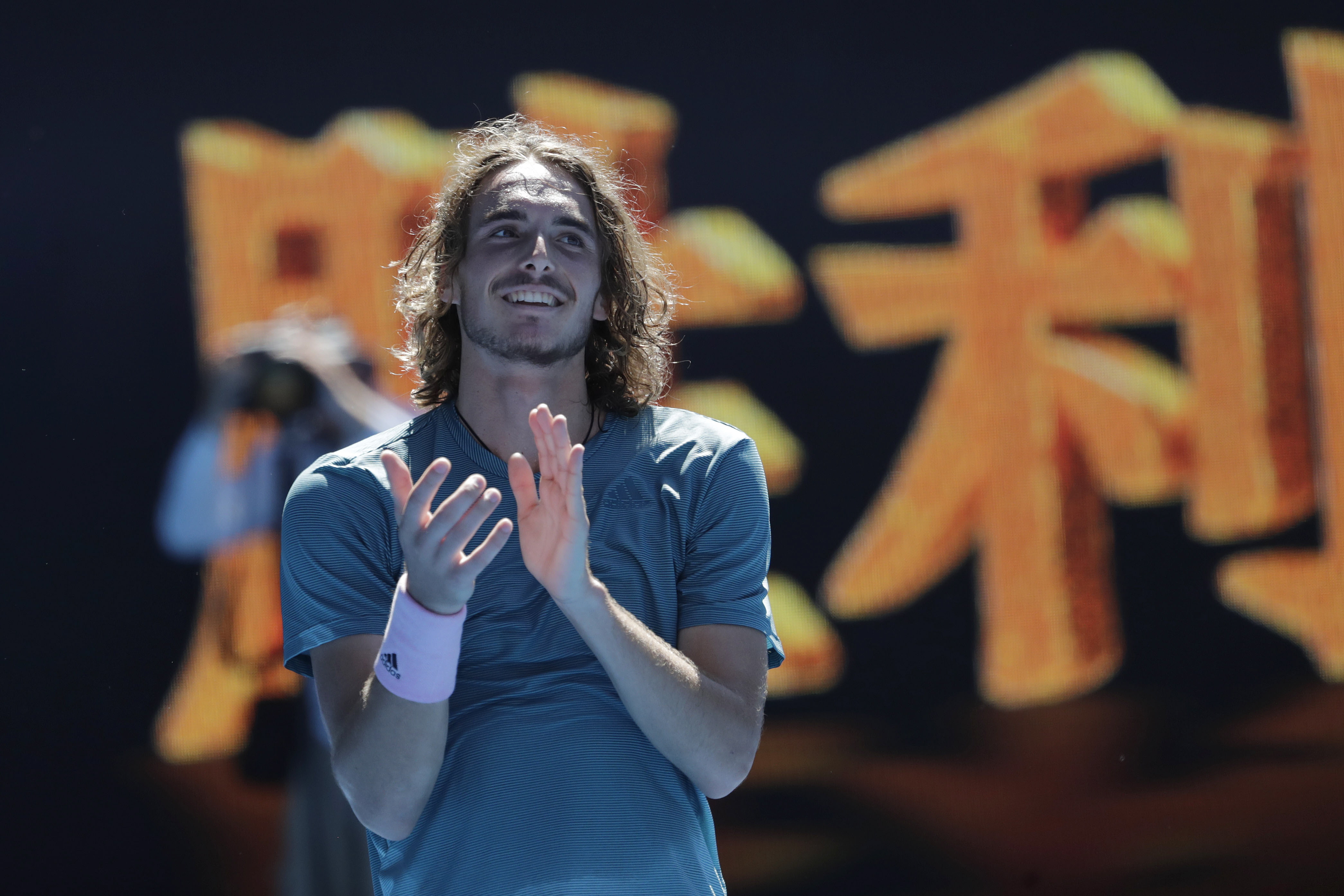 PG游戏下载-澳大利亚网球队逆转法国网球队，西西帕斯打破历史纪录的简单介绍