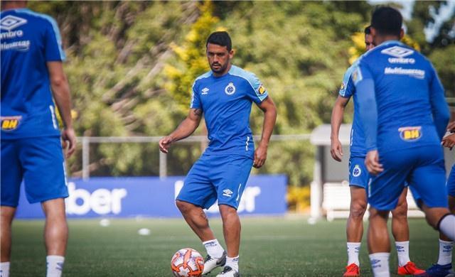 南美自由杯半决赛中球队实力对比