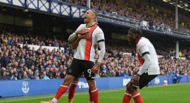 伯恩利主场惨遭绝杀，遗憾失利的简单介绍