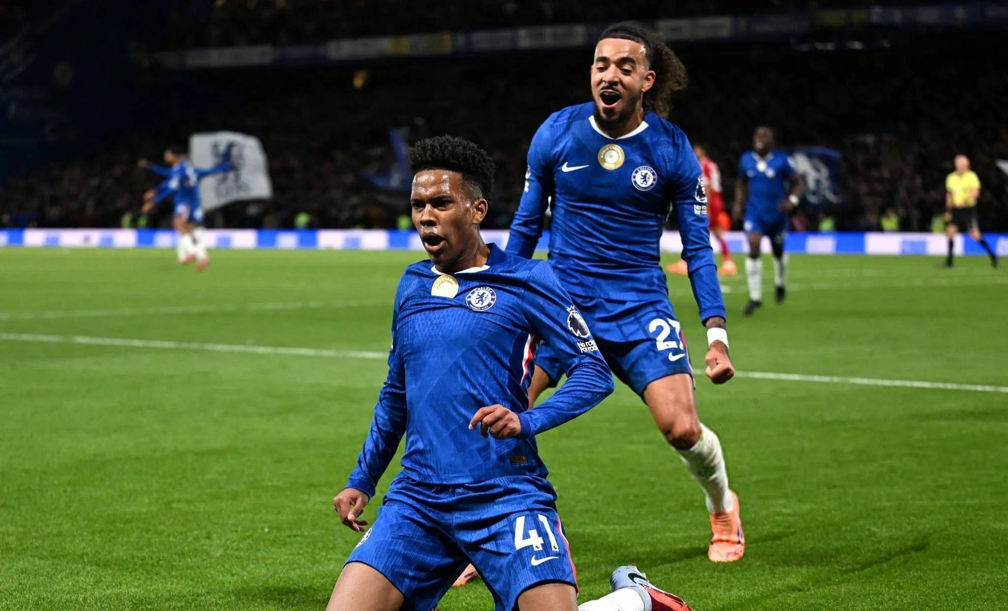 切尔西再次横扫利物浦，保持领先的简单介绍