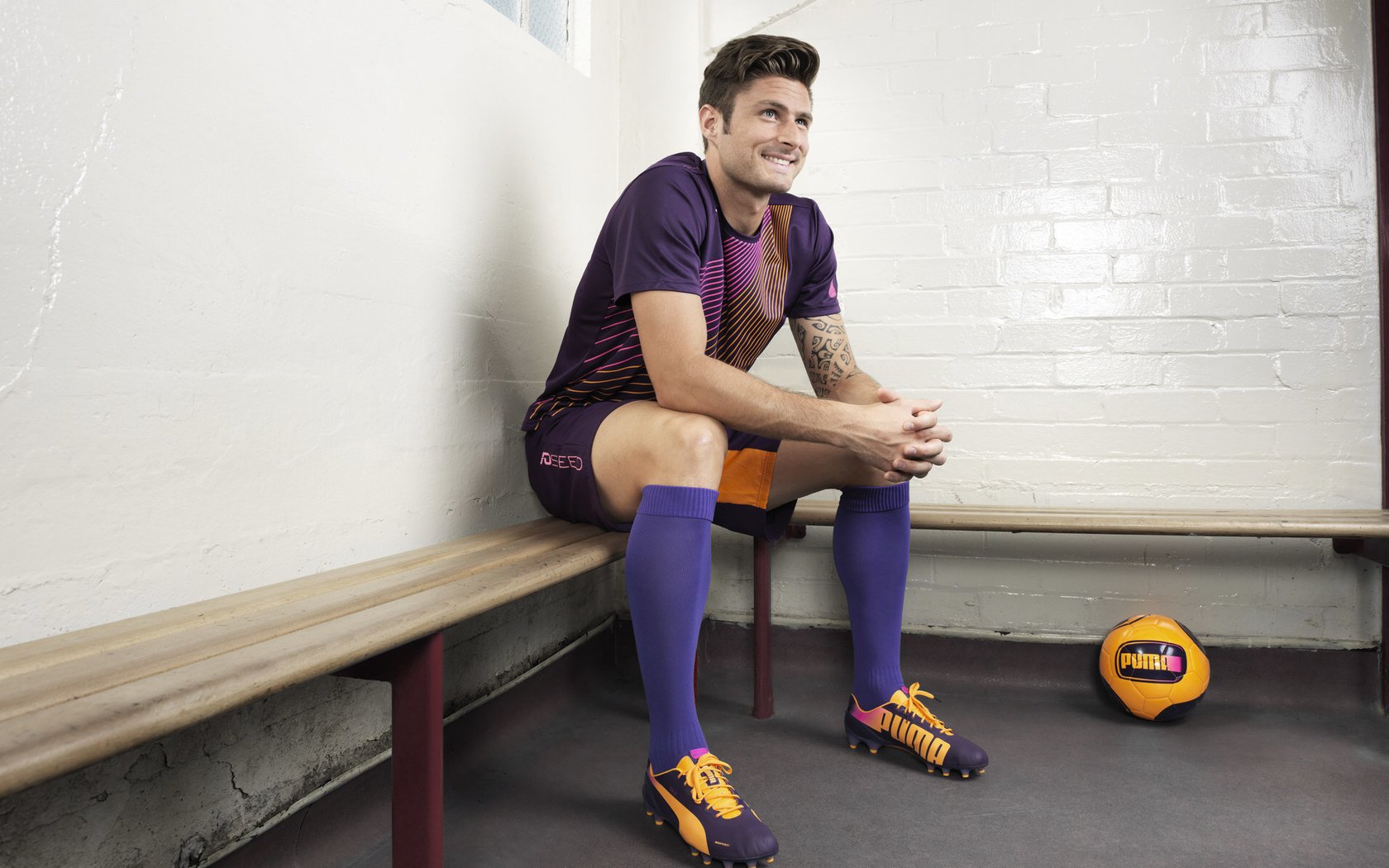 冰封王座，恩佐压制级发挥，冰岛单节拉开拜仁